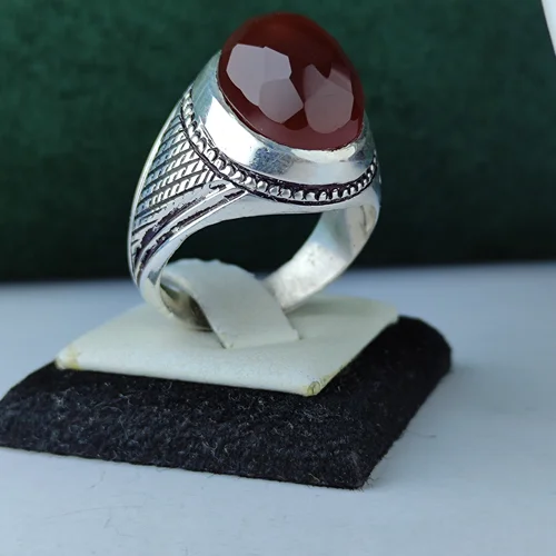 انگشترنقره عقیق قرمز الماس تراش رکاب فیلی حصیری دست ساز