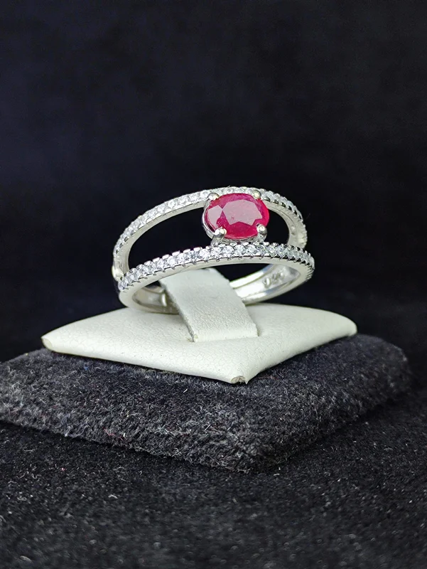 انگشترنقره یاقوت قرمز اصل زنانه