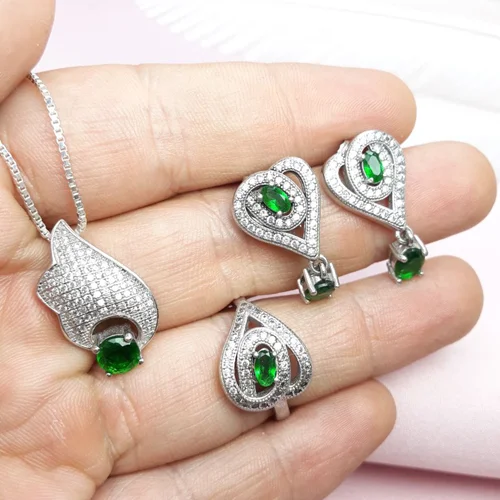 نیم ست نقره طرح زمرد روکش آب رادیوم