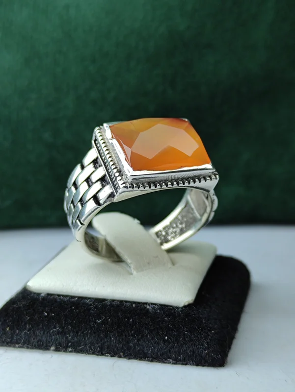 انگشتر نقره عقیق یمنی اصل چهار گوش فنسی تراش رکاب افقی رولکسی ، ماشینی