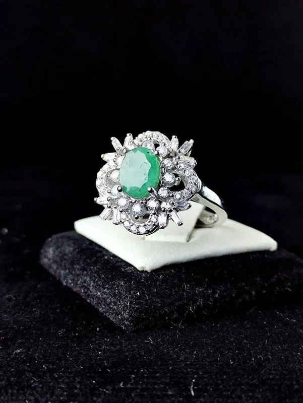 انگشتر نقره جواهری زمرد زامبیا اصل