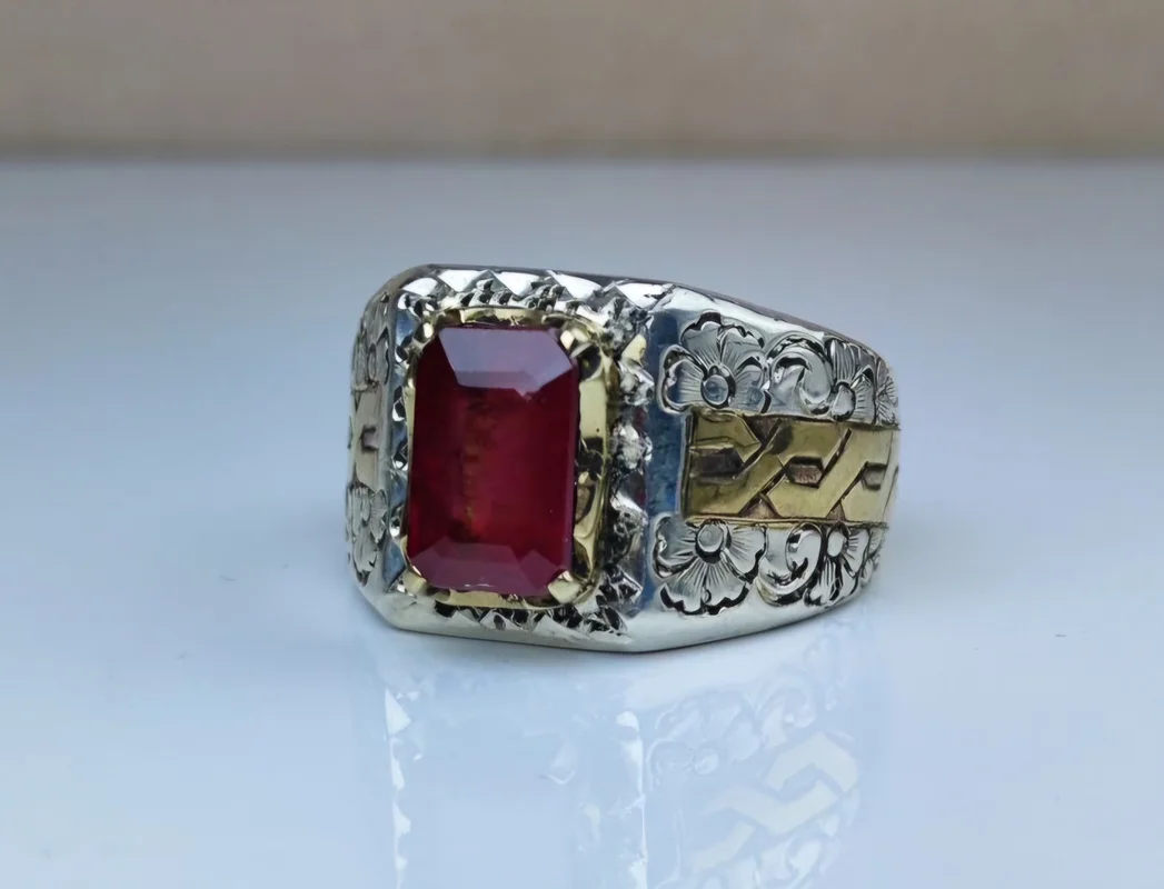 انگشتر نقره یاقوت سرخ آفریقایی اصل رکاب دست تاج برنجی درجه یک