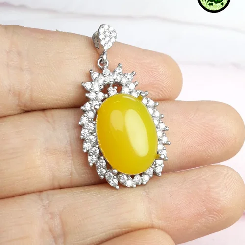 مدال نقره عقیق زردشرف الشمس اصل زنانه(دعای شرف الشمس)روکش آب رادیوم