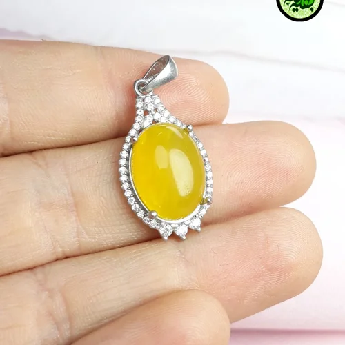 مدال نقره عقیق زرد شرف الشمس اصل(مزین به دعای شرف الشمس)روکش اب رادیوم