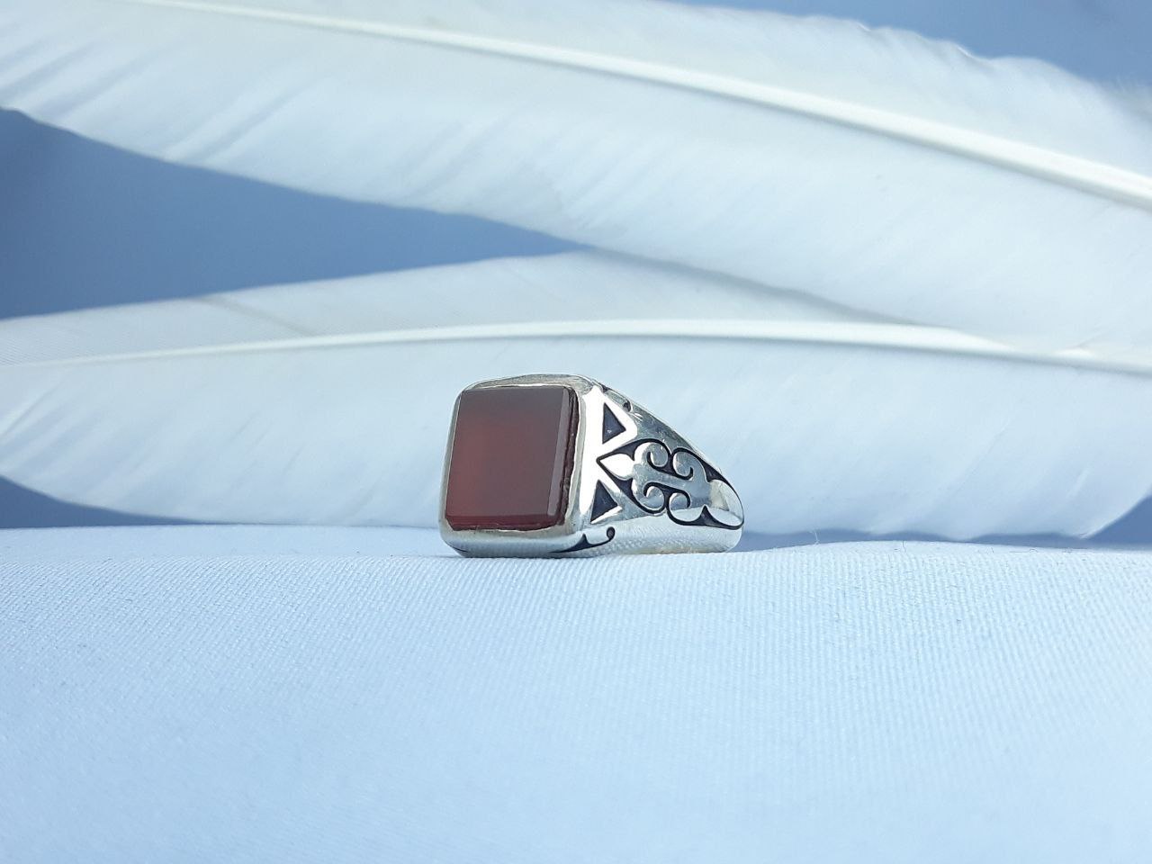 انگشتر نقره عقیق سرخ یمنی اصل  دست ساز