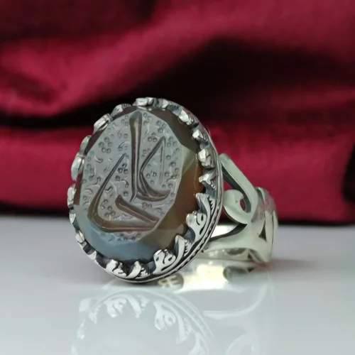 انگشتر نقره عقیق مشکی یمنی اصل حکاکی علی  رکاب صفوی