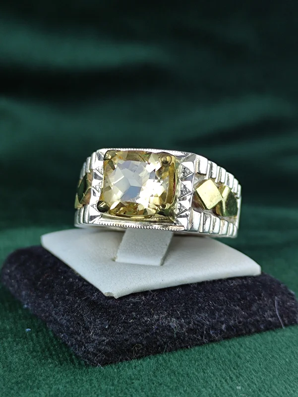 انگشتر نقره سیترین چهارگوش رکاب چهار چنگ دست ساز