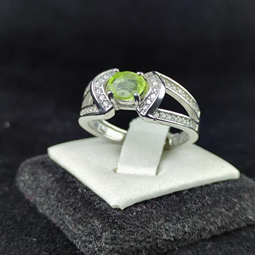 انگشتر نقره جواهری زبرجد اصل زنانه