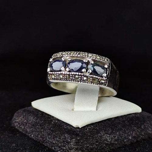 انگشترنقره مارکازیت سه نگینه یاقوت کبود اصل