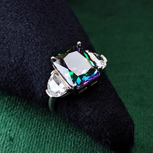 انگشتر نقره سنتاتیک سفید و توپاز هفت رنگ