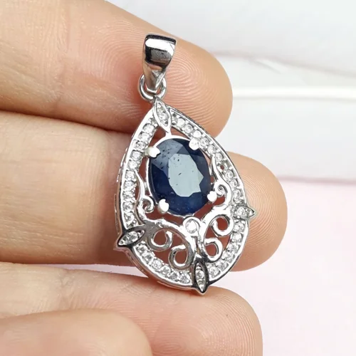 مدال نقره یاقوت کبود زنانه