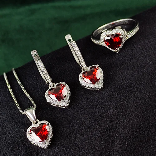 نیم ست جواهری نقره سنتاتیک قرمز قلبی تراش