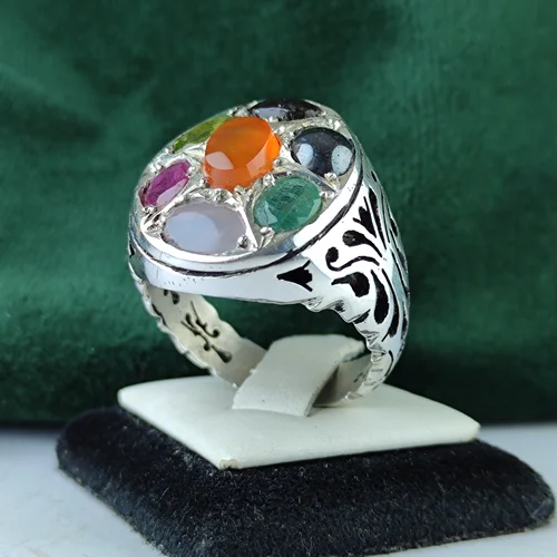 انگشتر نقره هفت نگینه سنگ اصل (عقیق یمن،کبود،مشکی و یاقوت قرمز و زبرجد و زمرد زامبیا و حدید) رکاب فیلی دست ساز  شبکه کاری شده