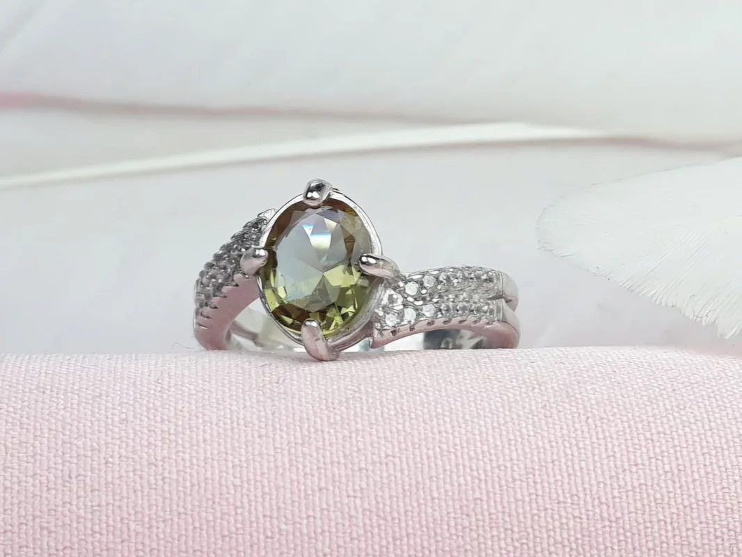 انگشتر نقره الکساندریت اصل زنانه