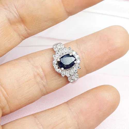 انگشتر نقره یاقوت کبود زنانه روکش آب رادیوم