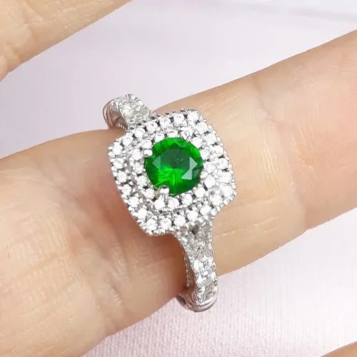 انگشتر نقره زنانه طرح زمرد روکش اب رادیوم