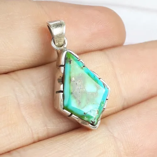 مدال نقره زنانه فیروزه نیشابوری قاب دست ساز