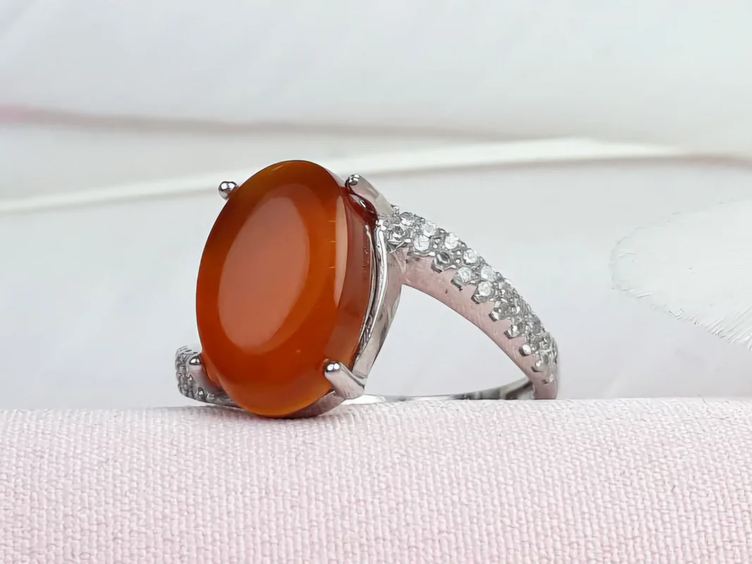 انگشتر نقره عقیق سرخ یمنی اصل زنانه