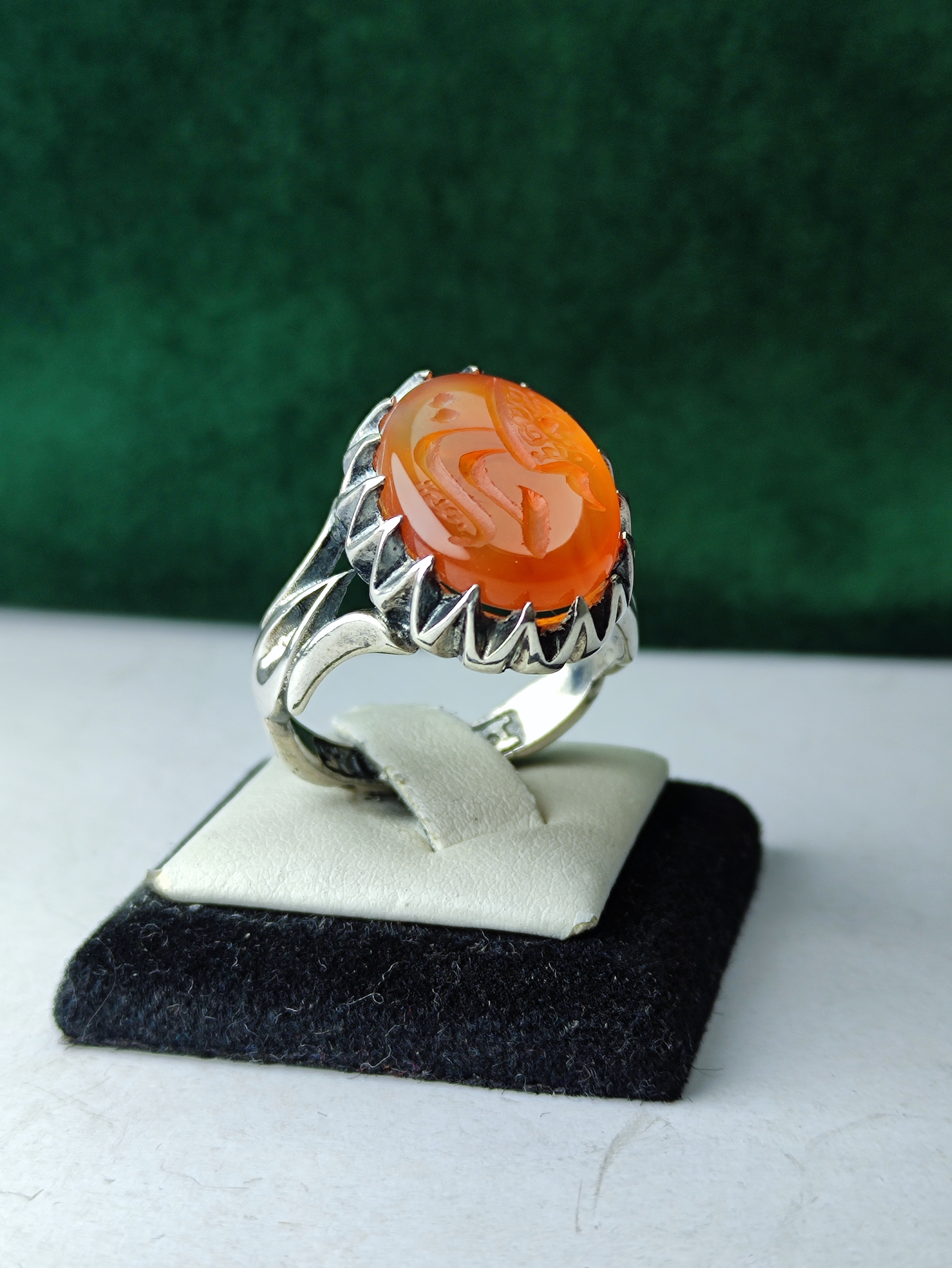 انگشتر نقره عقیق یمنی اصل حکاکی یا حسین (ع) رکاب صفوی چنگی ، ماشینی