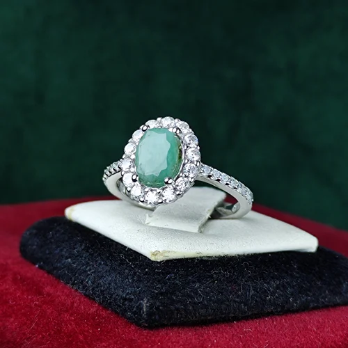 انگشتر نقره جواهری زمرد زامبیا زنانه