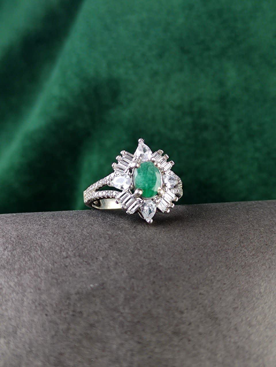 انگشتر نقره جواهری زمرد زامبیا اصل زنانه