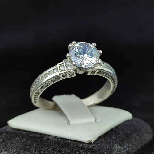 انگشترنقره جواهری سنتاتیک سفید زنانه