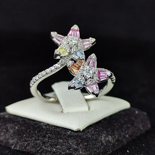 انگشتر نقره جواهری باگت های رنگی طرح گل