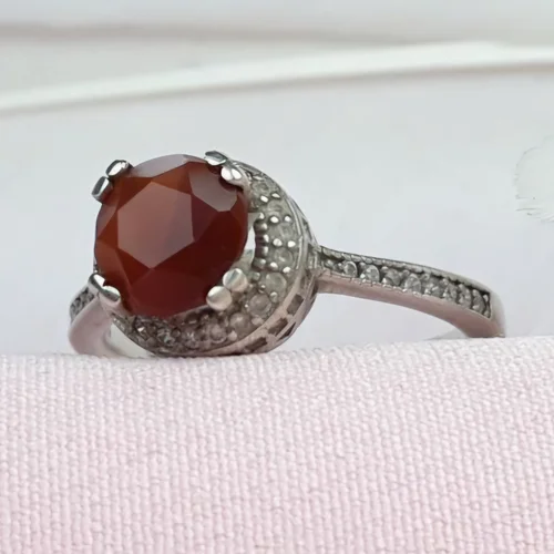 انگشتر نقره عقیق سرخ یمنی اصل زنانه تراش الماسی