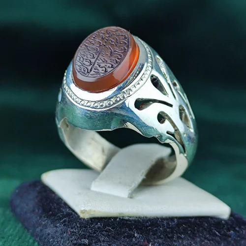 انگشتر نقره عقیق یمنی اصل حکاکی (و من یتق الله...)  رکاب فیلی دست ساز