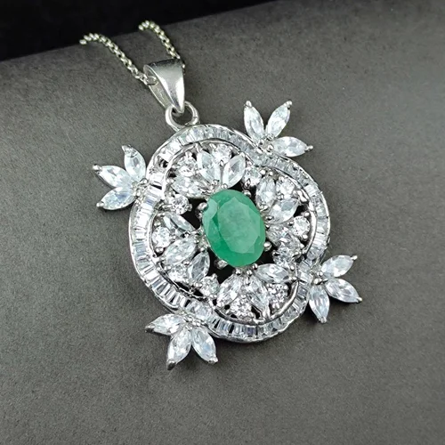 مدال جواهری نقره زمردزامبیا اصل