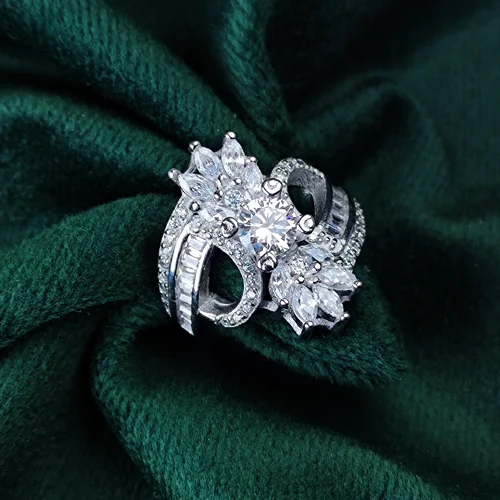 انگشتر نقره سولیتر سنتاتیک سفید زنانه