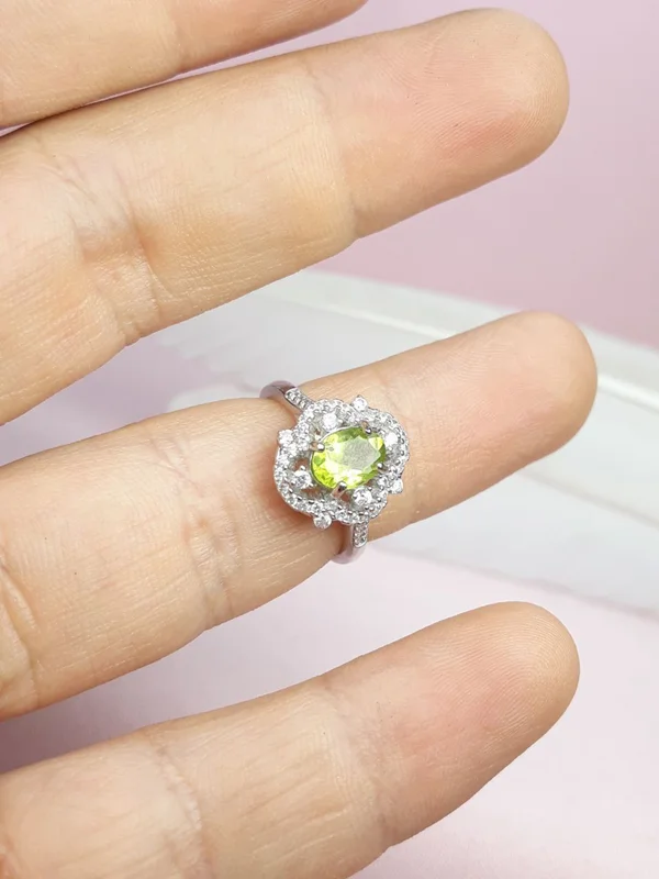 انگشترنقره زبرجد زنانه روکش آب رادیوم