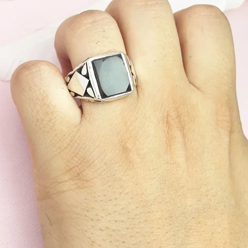 انگشترنقره عقیق مشکی جزع یمنی رکاب دست ساز