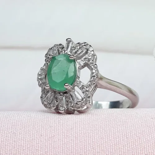 انگشتر نقره زنانه زمرد اصل