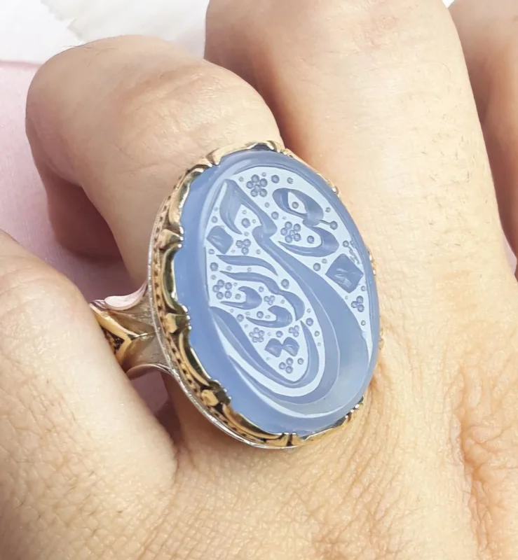 انگشترنقره عقیق سوسنی خطی حکاکی یا صاحب الزمان رکاب تاج برنجی