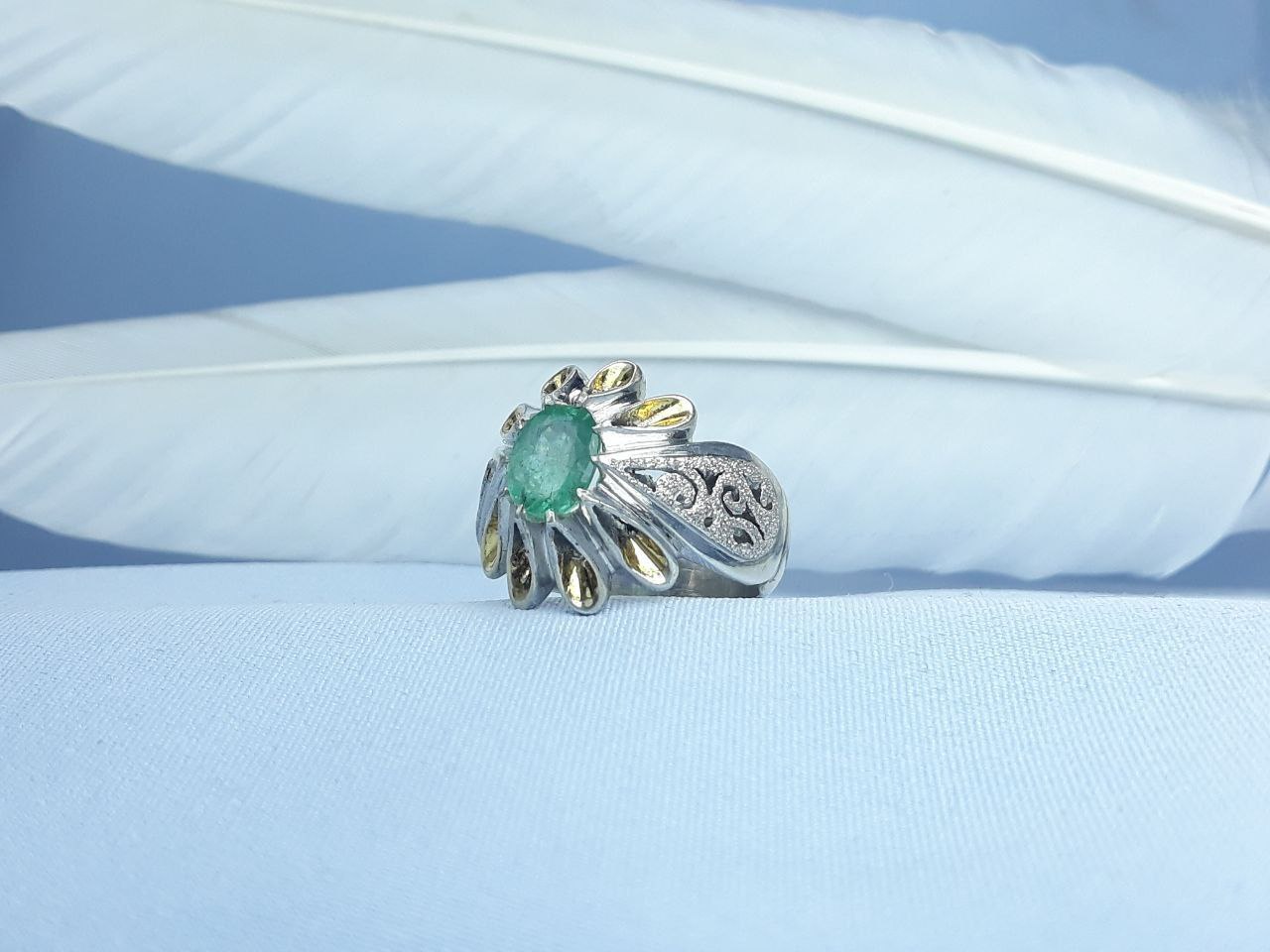 انگشتر نقره زمرد رادیوم مردانه  دست ساز آبکاری  رکاب ماشینی