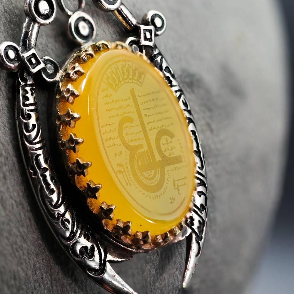مدال عقیق زرد نقره روس طرح ذوالفقار حکاکی عین علی
